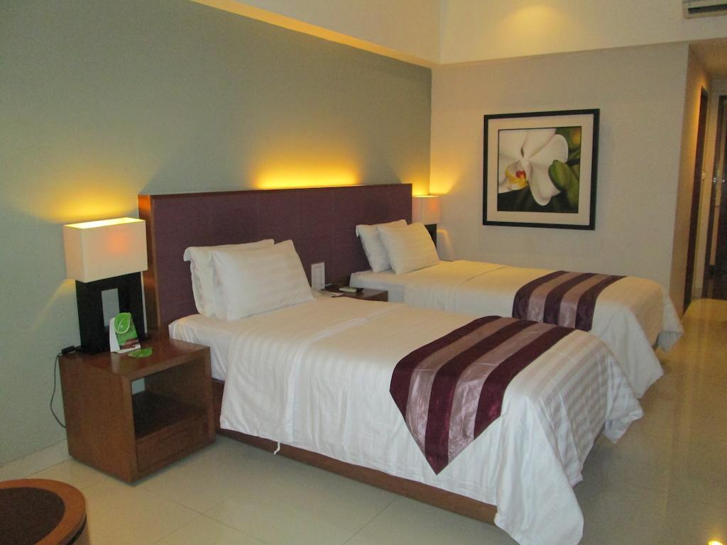 Anggrek Shopping 2* Bandung