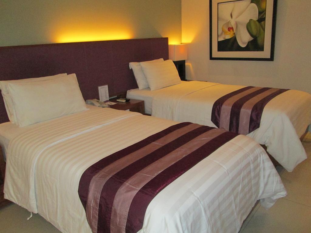 Hotel Anggrek Shopping