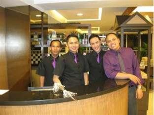 Hotel Anggrek Shopping